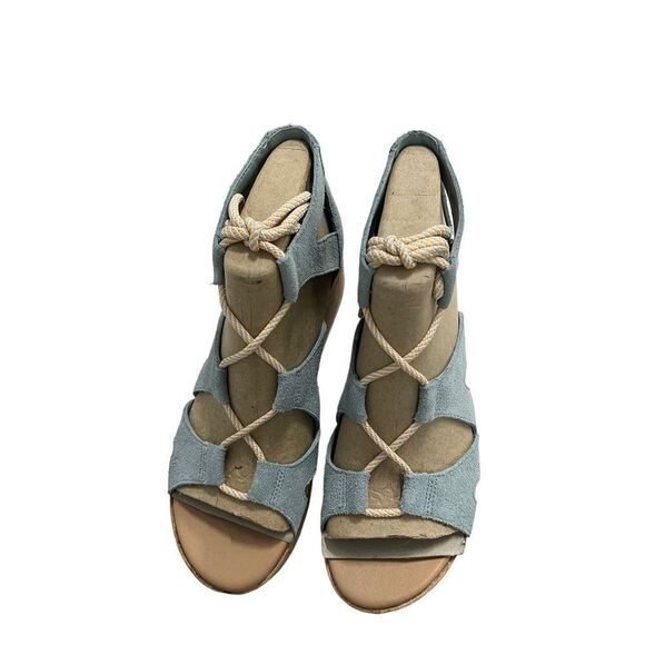 Women's Cameron Platform Lace Wedge Sandals, Size 10
(101) - Picture 5 of 5